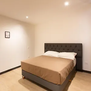 Leonard De Vinci Ii Hotel Paris